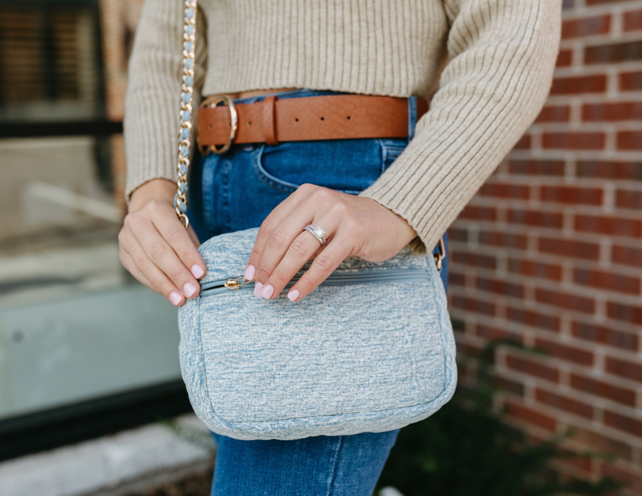 Emma small purse with chain online black